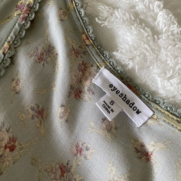 🎉SOLD LOCALLY🎉 Eyeshadow size S - Picture 2 of 3